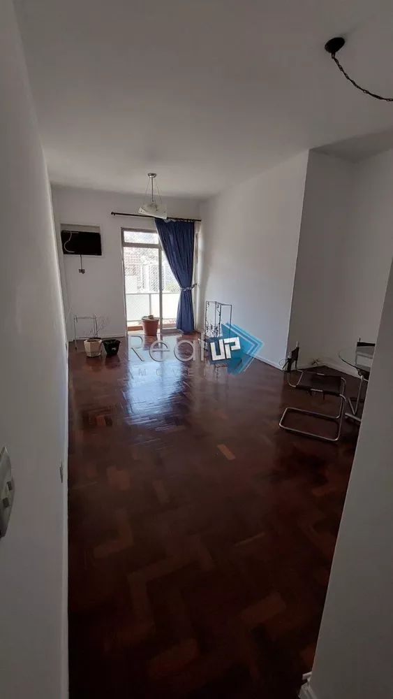 Apartamento à venda com 2 quartos, 79m² - Foto 3