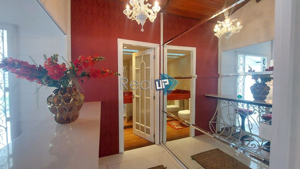 Casa à venda com 9 quartos, 1423m² - Foto 14