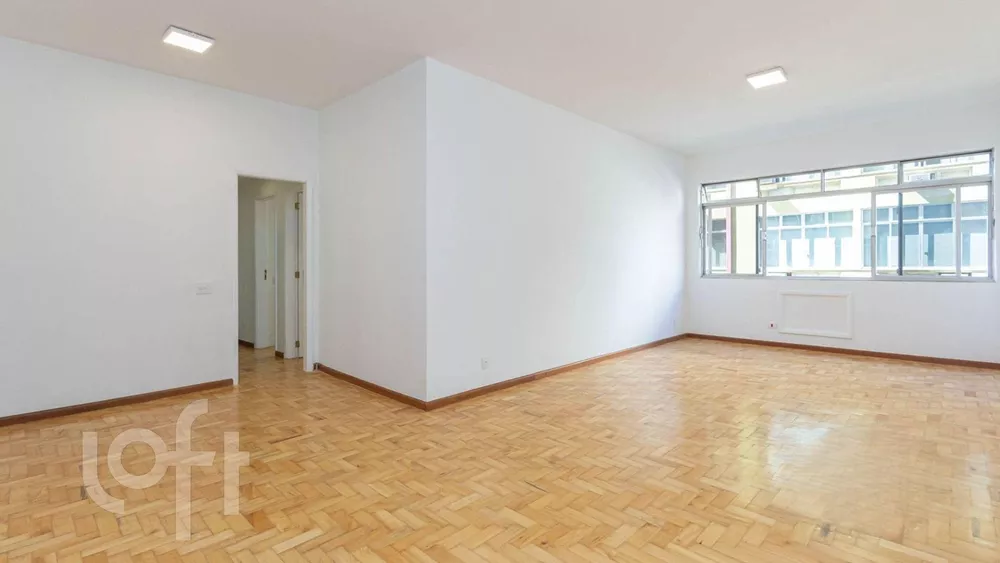 Apartamento à venda com 3 quartos, 128m² - Foto 2