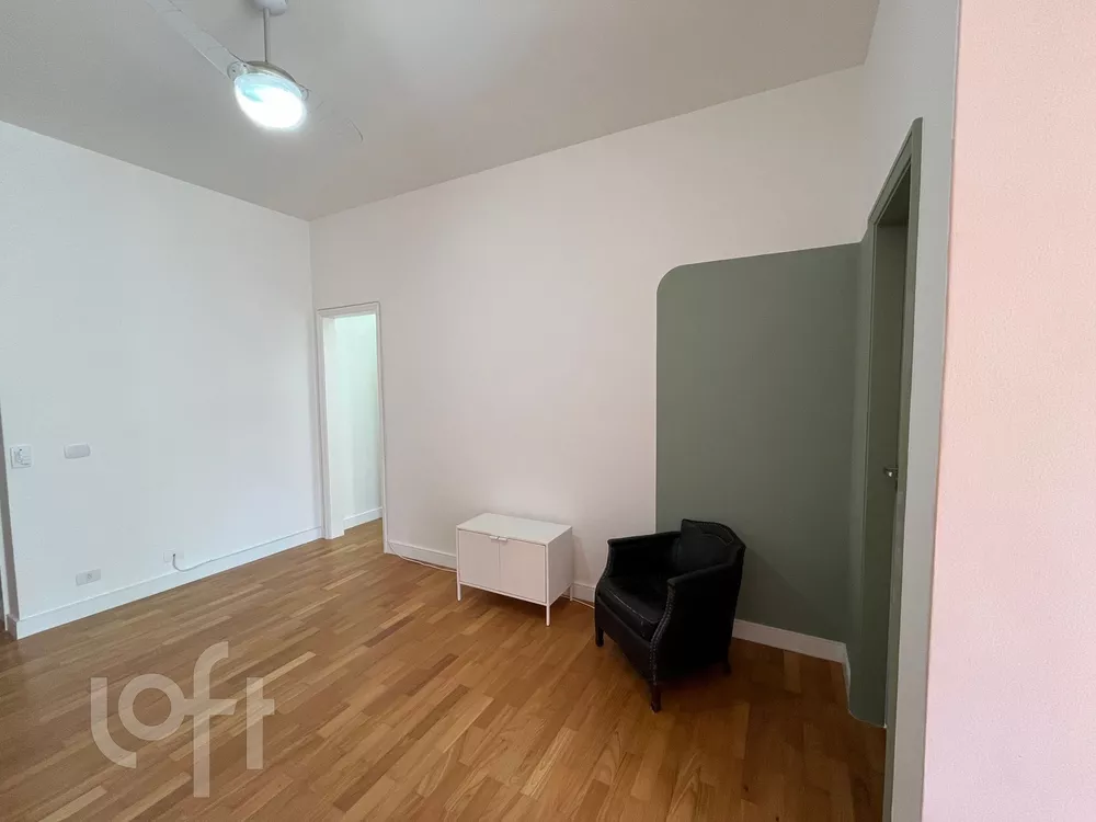 Apartamento à venda com 2 quartos, 68m² - Foto 4