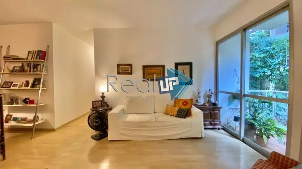 Apartamento à venda com 3 quartos, 99m² - Foto 3