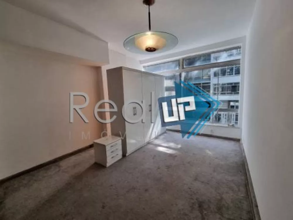 Apartamento à venda com 3 quartos, 220m² - Foto 7