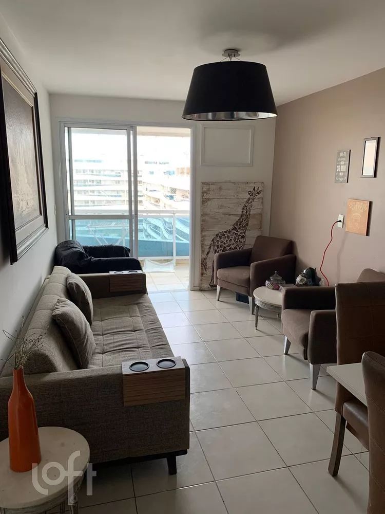 Apartamento à venda com 4 quartos, 198m² - Foto 1