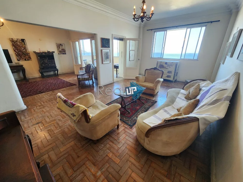 Apartamento, 3 quartos, 232 m² - Foto 2