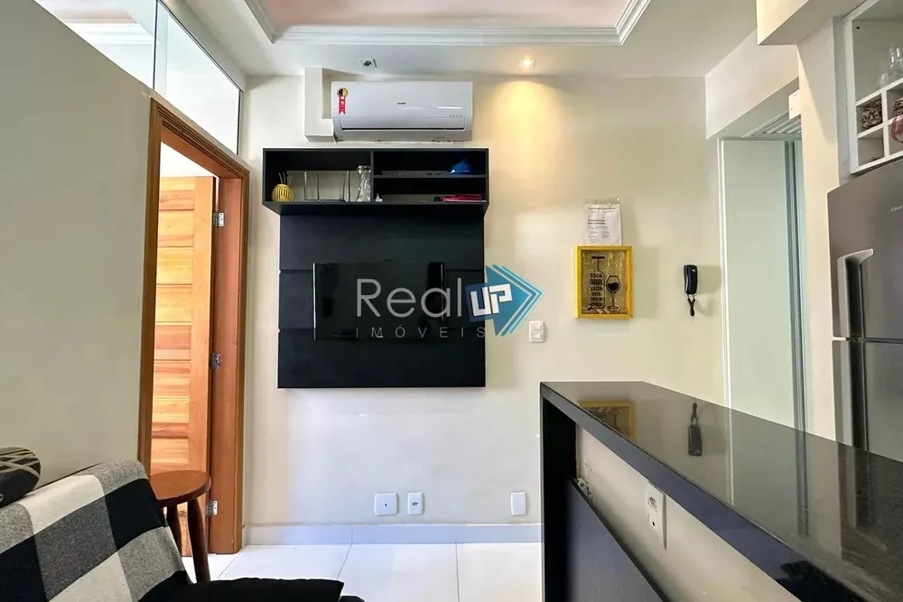 Apartamento, 1 quarto, 27 m² - Foto 2