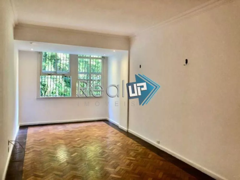 Apartamento à venda com 3 quartos, 119m² - Foto 2