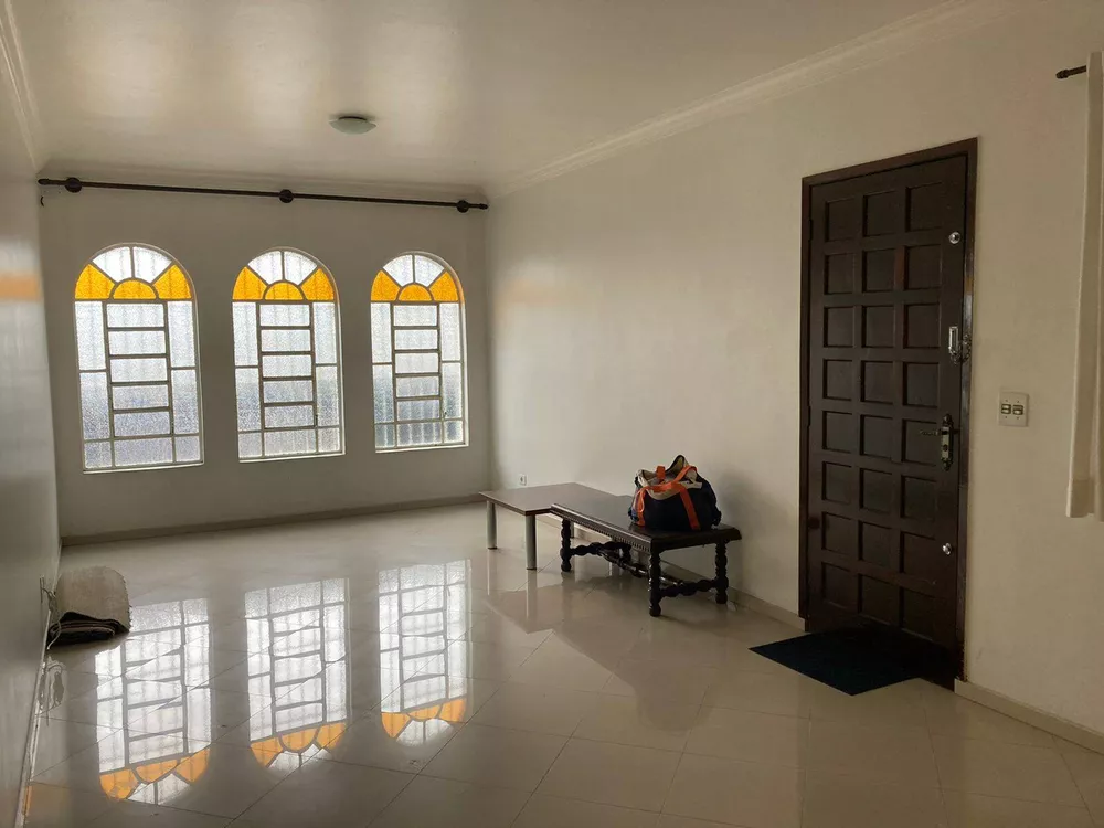 Sobrado à venda com 3 quartos, 110m² - Foto 1