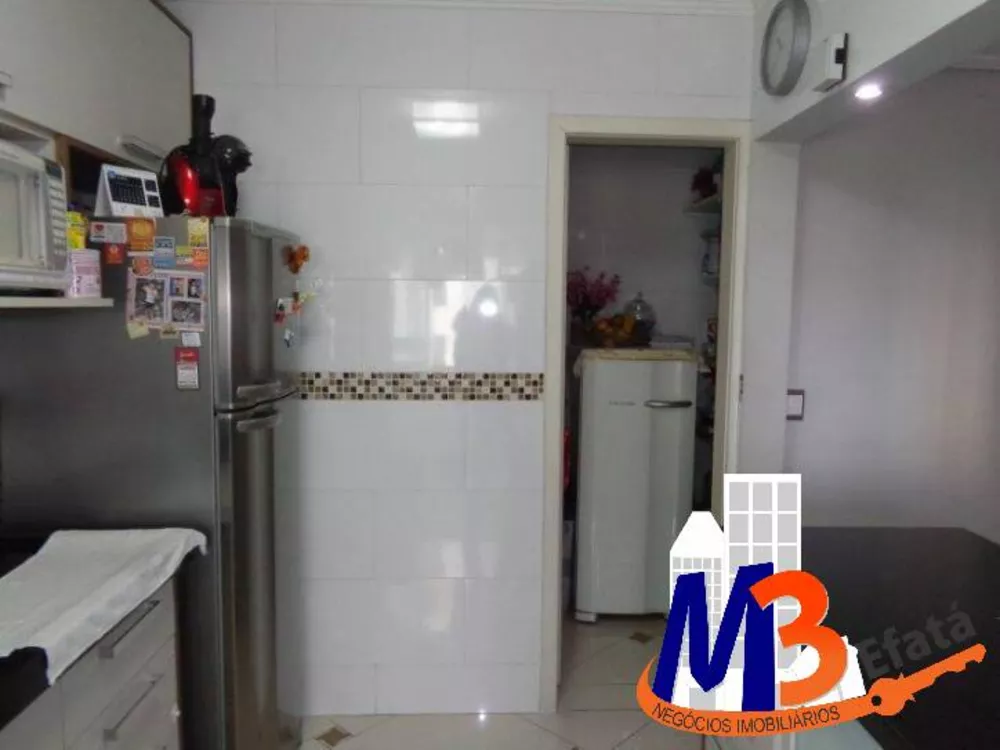 Apartamento à venda com 2 quartos, 70m² - Foto 3