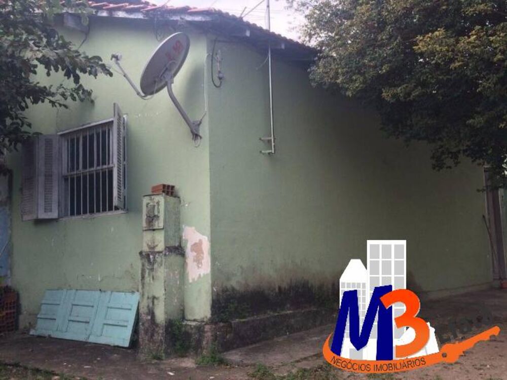 Casa à venda com 3 quartos, 96m² - Foto 4