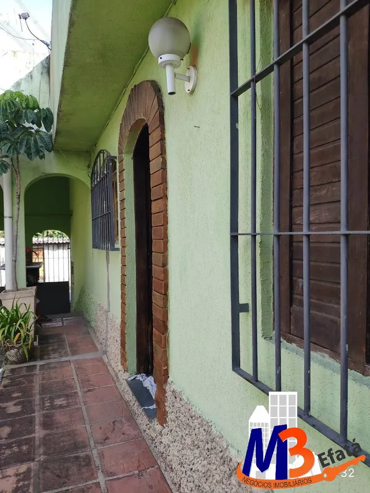 Casa, 6 quartos, 148 m² - Foto 4