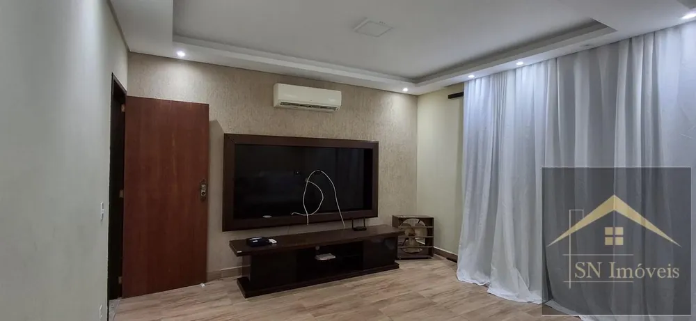 Casa, 4 quartos, 180 m² - Foto 1