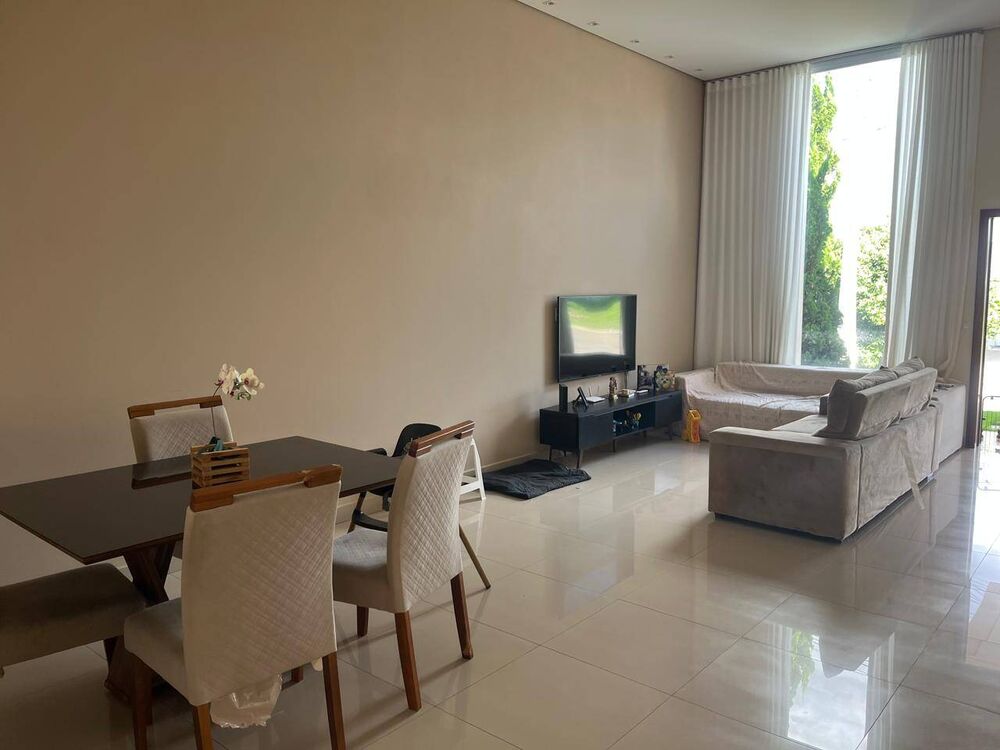 Casa de Condomínio à venda com 3 quartos, 170m² - Foto 1