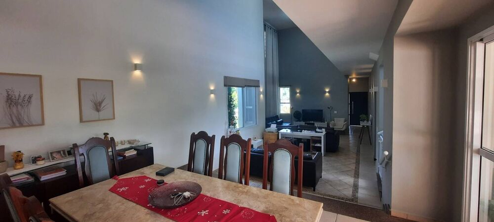 Casa à venda com 4 quartos, 380m² - Foto 3
