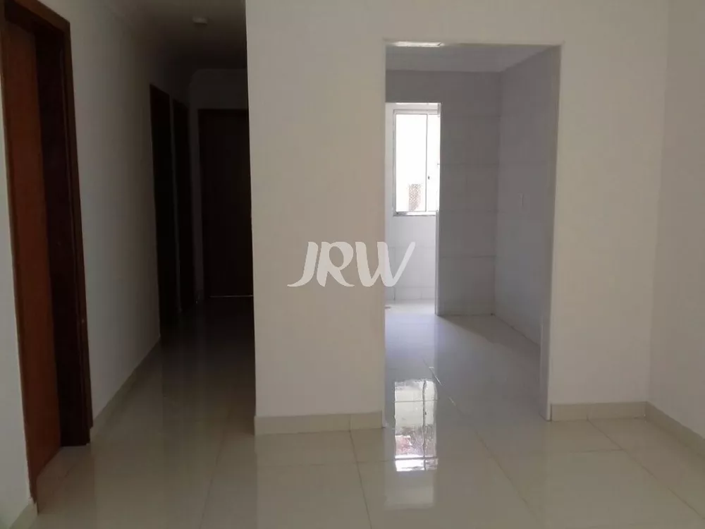 Apartamento à venda com 3 quartos, 64m² - Foto 1