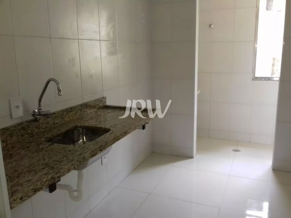 Apartamento à venda com 3 quartos, 64m² - Foto 4