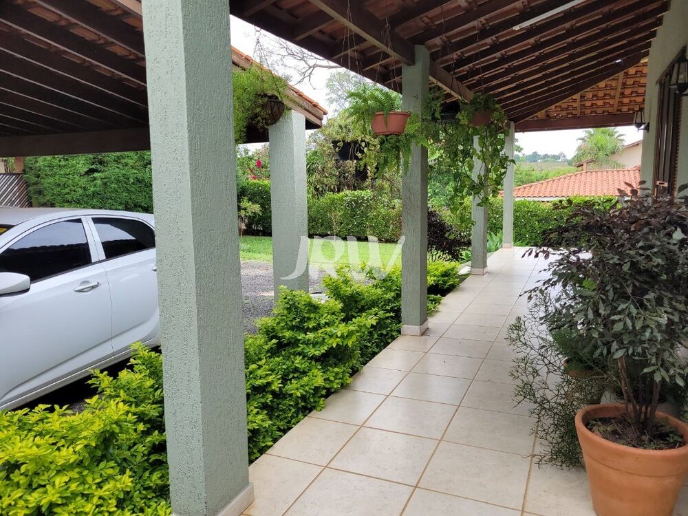 Chácara, 3 quartos, 1000 m² - Foto 1