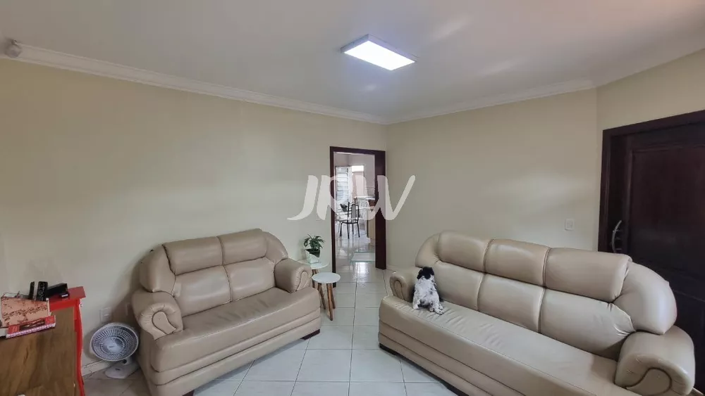 Casa à venda com 3 quartos, 150m² - Foto 4