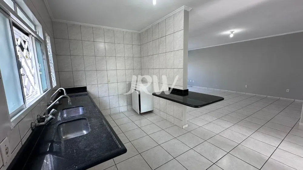 Casa, 4 quartos, 250 m² - Foto 9