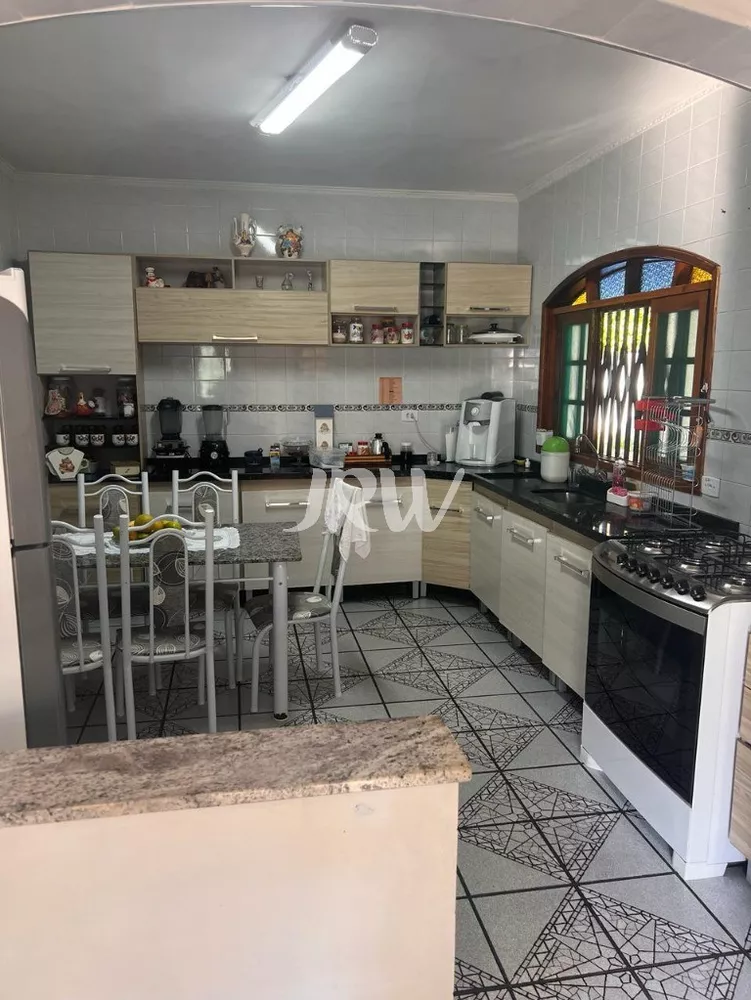 Chácara à venda com 3 quartos, 300m² - Foto 4