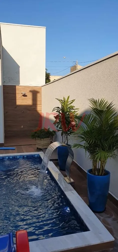 Casa, 3 quartos, 178 m² - Foto 1