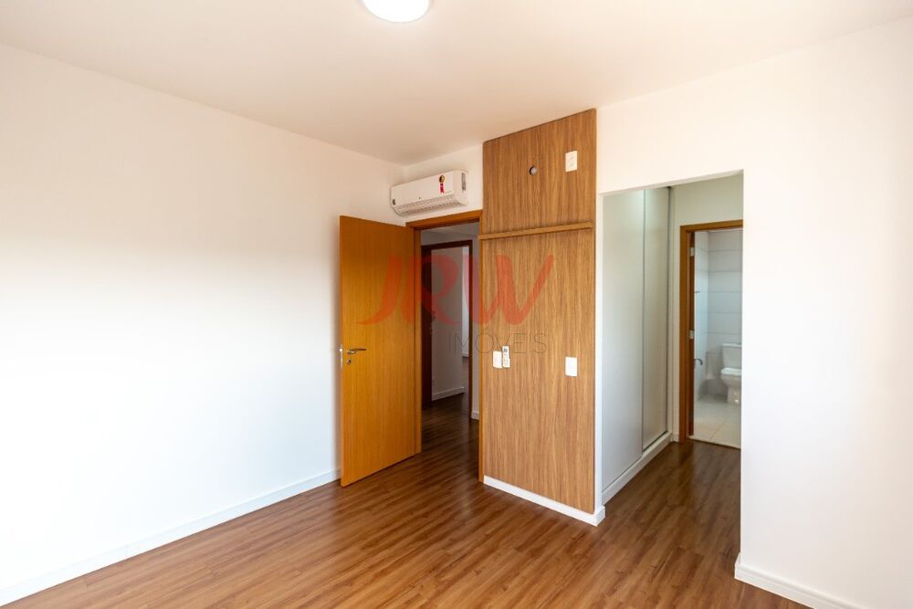 Apartamento à venda com 3 quartos, 116m² - Foto 3