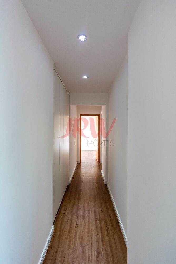 Apartamento à venda com 3 quartos, 116m² - Foto 2