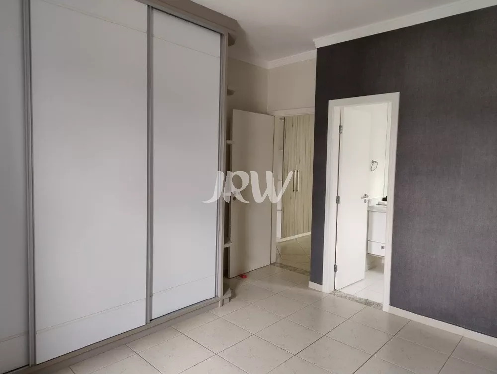 Casa à venda com 3 quartos, 360m² - Foto 4