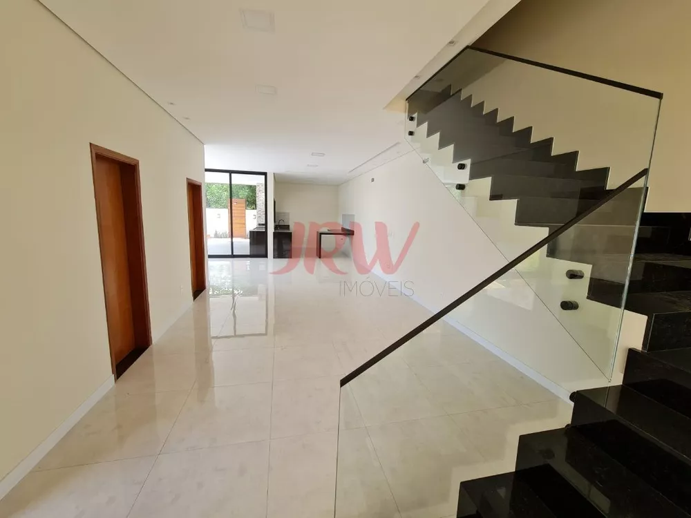 Casa à venda com 3 quartos, 300m² - Foto 4