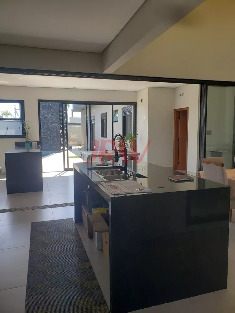 Casa à venda com 3 quartos, 433m² - Foto 2