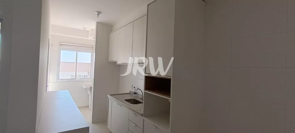 Apartamento à venda com 3 quartos, 93m² - Foto 2