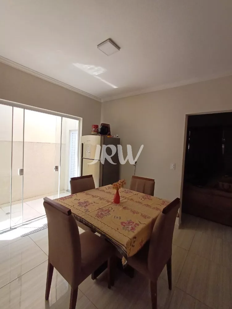 Casa à venda com 3 quartos, 125m² - Foto 4