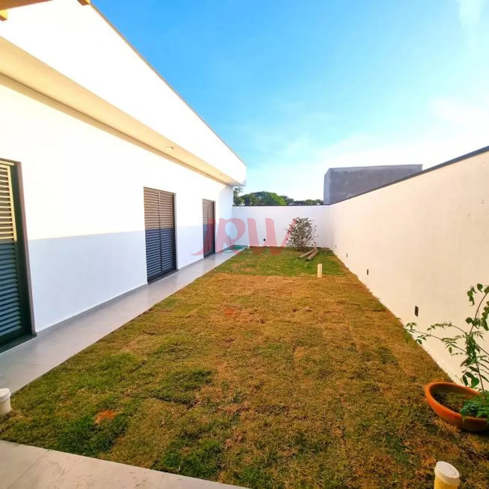 Casa à venda com 3 quartos, 307m² - Foto 4