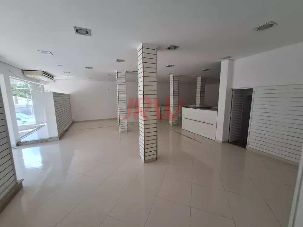 Prédio Inteiro à venda com 3 quartos, 228m² - Foto 1