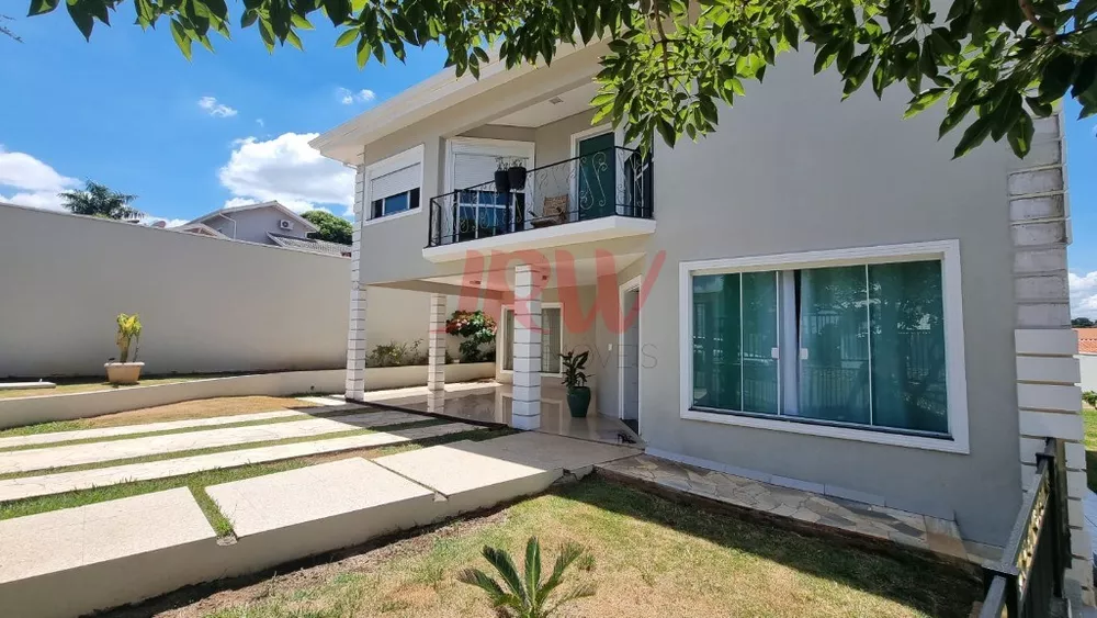 Casa à venda com 4 quartos, 1000m² - Foto 4