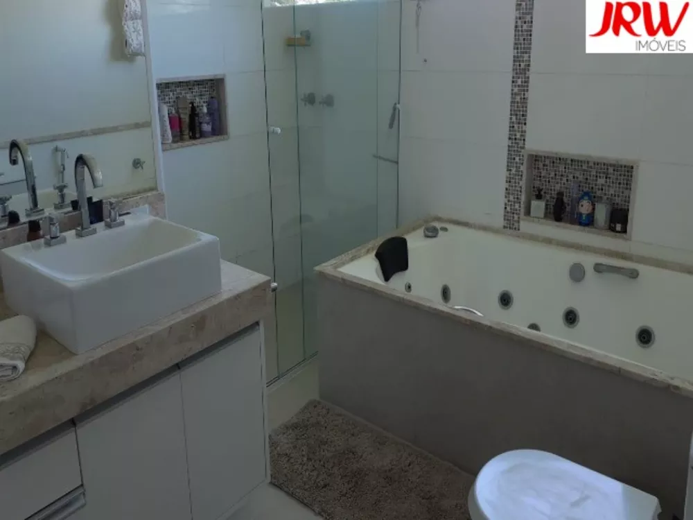 Chácara à venda com 4 quartos, 370m² - Foto 3