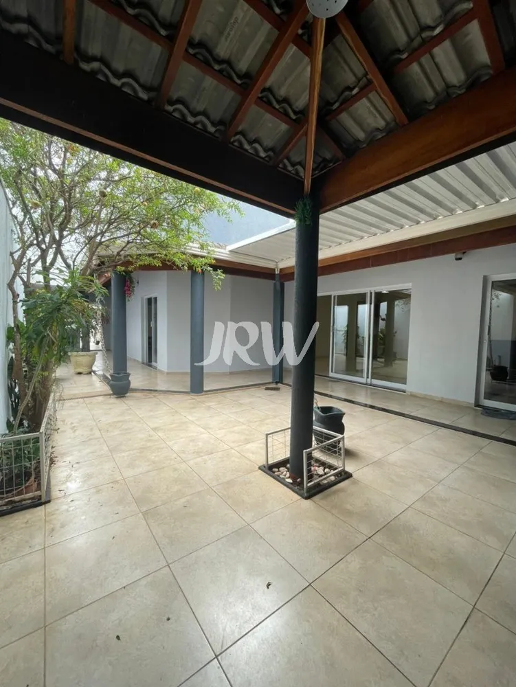 Casa, 3 quartos, 300 m² - Foto 1
