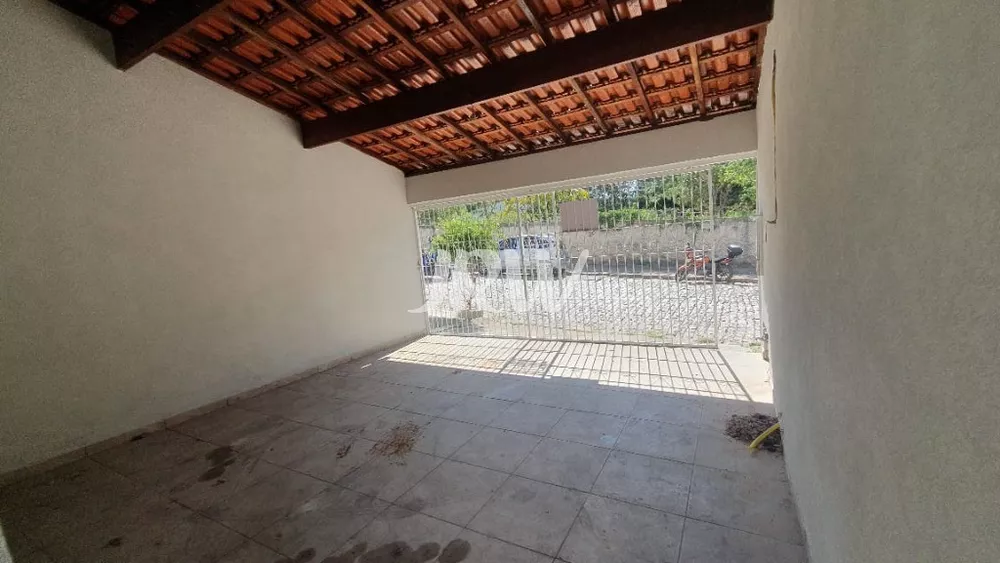 Casa à venda com 2 quartos, 125m² - Foto 5