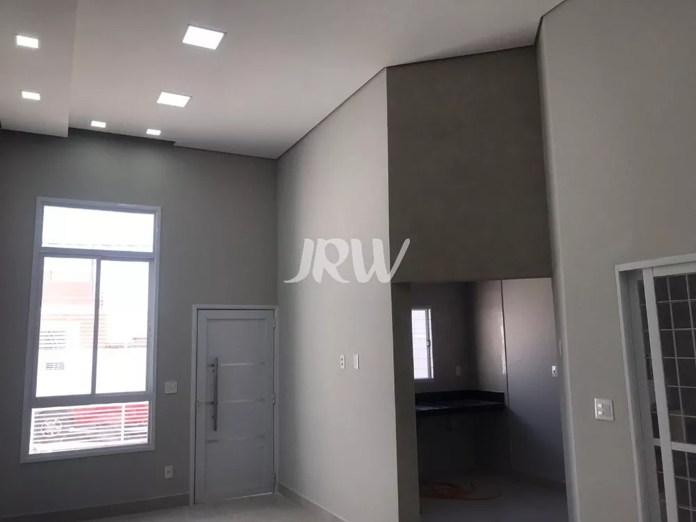 Casa à venda com 3 quartos, 175m² - Foto 1