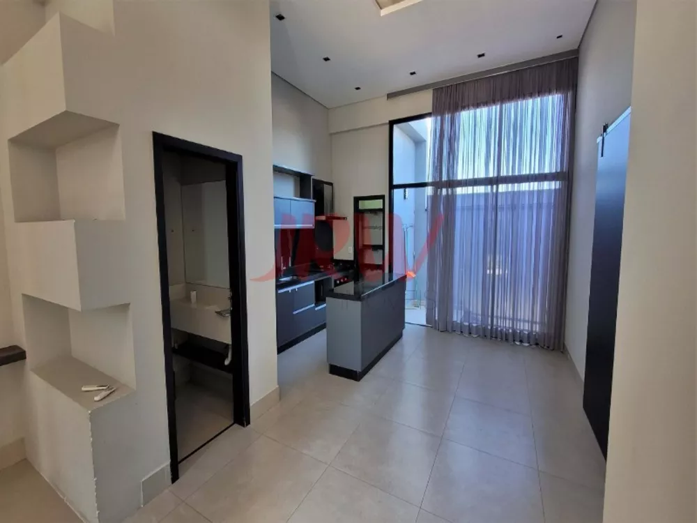 Casa à venda com 3 quartos, 179m² - Foto 3