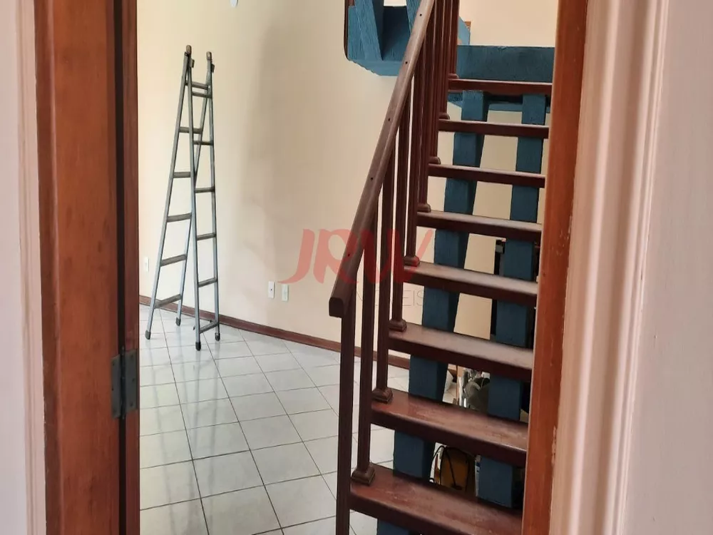 Casa à venda com 3 quartos, 280m² - Foto 12