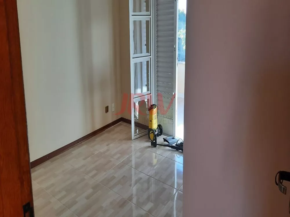 Casa à venda com 3 quartos, 280m² - Foto 6