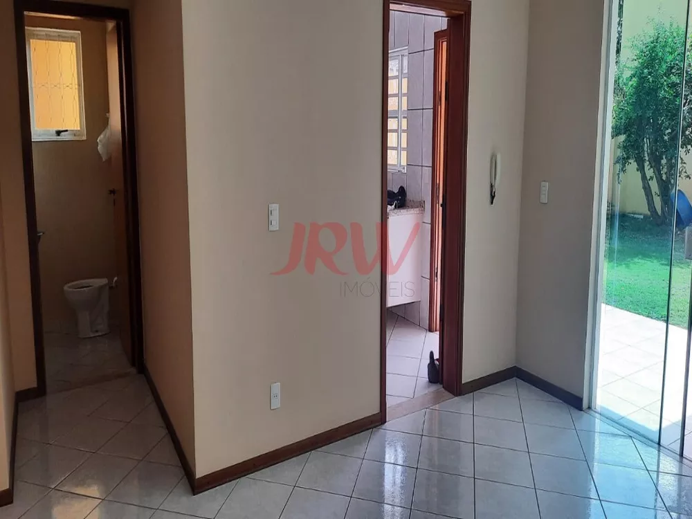 Casa à venda com 3 quartos, 280m² - Foto 14