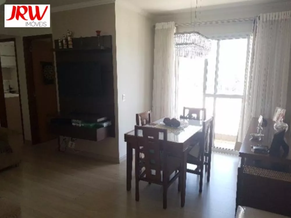 Apartamento à venda com 3 quartos, 65m² - Foto 2