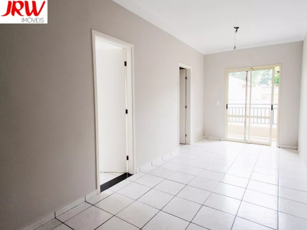 Apartamento à venda com 2 quartos, 71m² - Foto 1