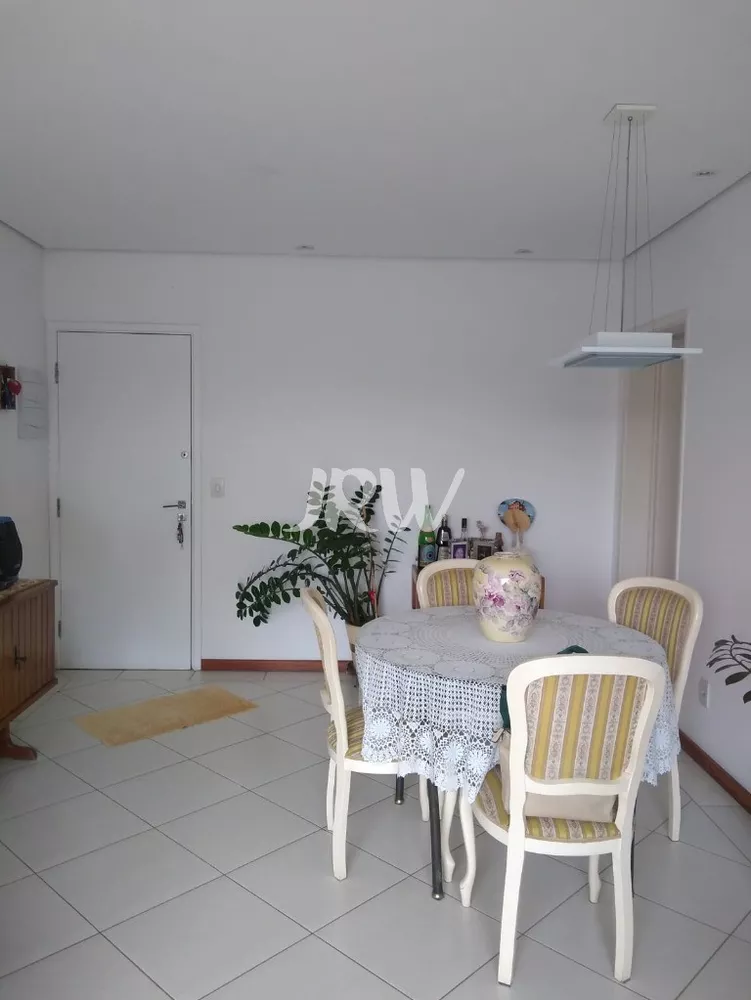 Apartamento à venda com 3 quartos, 79m² - Foto 2