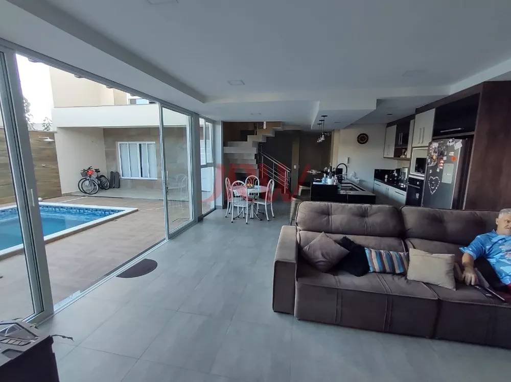 Casa à venda com 3 quartos, 300m² - Foto 12