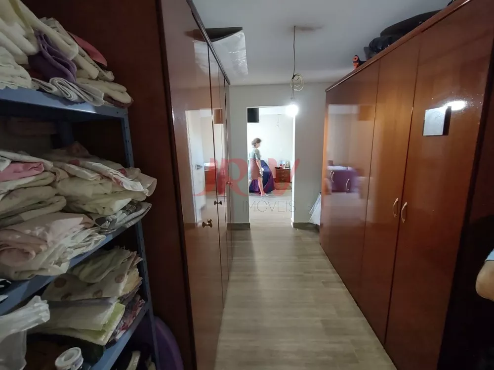 Casa à venda com 3 quartos, 300m² - Foto 6