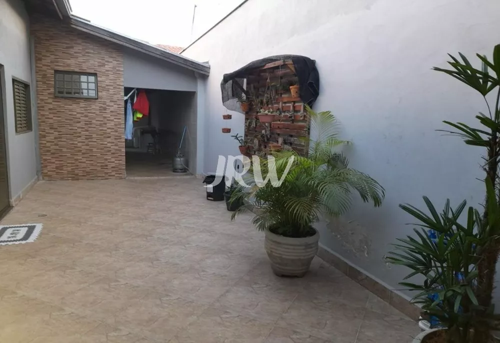 Casa à venda com 3 quartos, 220m² - Foto 4