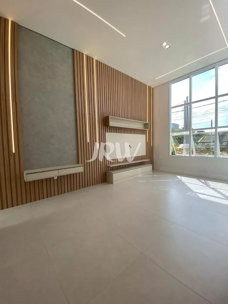 Casa, 3 quartos, 227 m² - Foto 2
