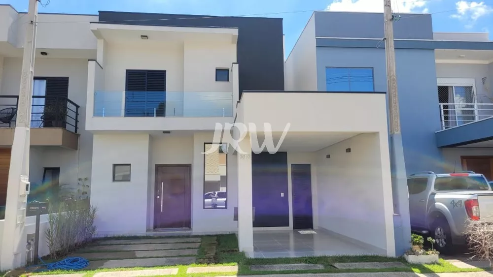 Casa à venda com 3 quartos, 161m² - Foto 1